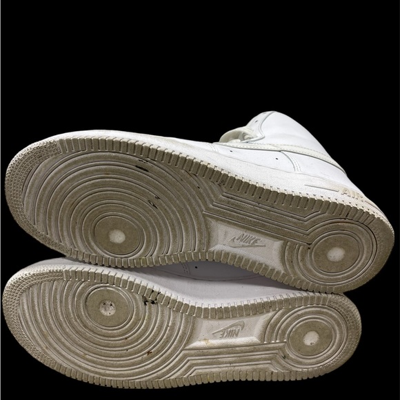 Sold - Picture 5 of 6